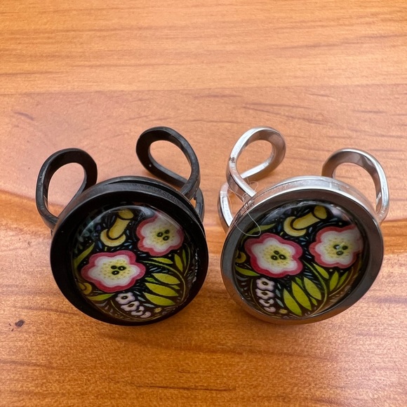 Retro Floral Oval Statement Rings - Trendy Bohemian Floral Design Rings - Picture 5 of 10